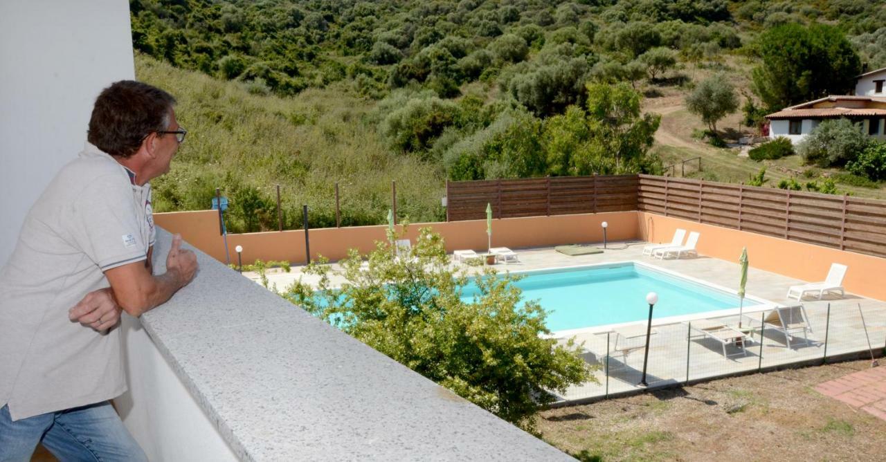 B&B Il Mirto Di Paola Torpè Exteriör bild