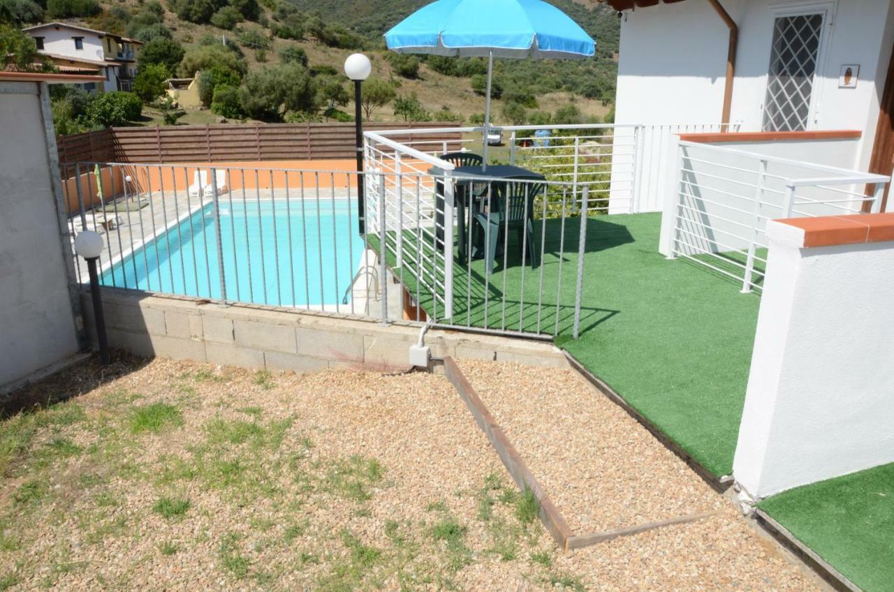 B&B Il Mirto Di Paola Torpè Exteriör bild