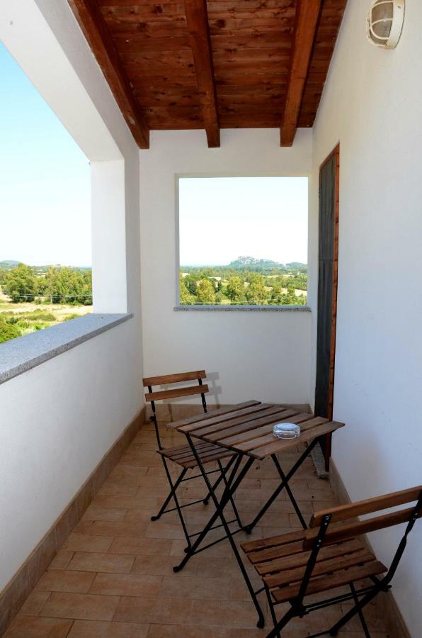 B&B Il Mirto Di Paola Torpè Exteriör bild